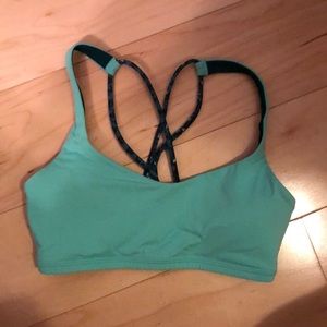 teal lululemon sports bra